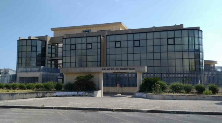 Ripristino sedi giudiziarie soppresse, Campo: maggioranza sgretolata e inconcludente