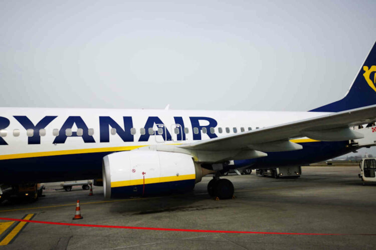 Ritardi sui voli Ryanair Bari Comiso, ai passeggeri 250 euro