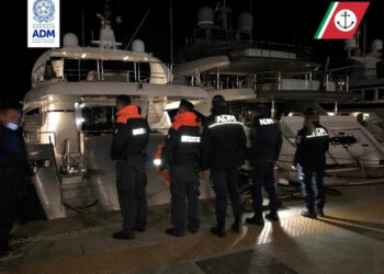 Ucraina, sequestrato yacht russo in porto a Imperia
