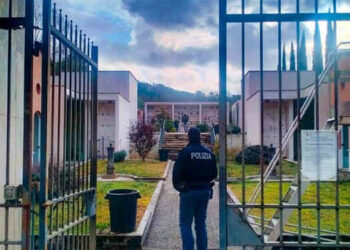 Furti nella notte nei cimiteri di Cenerente e Montelaguardia