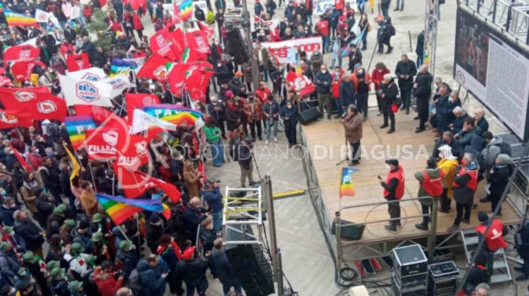 Guerra Ucraina, marcia per la Pace a Comiso nel ricordo di Pio La Torre FOTO