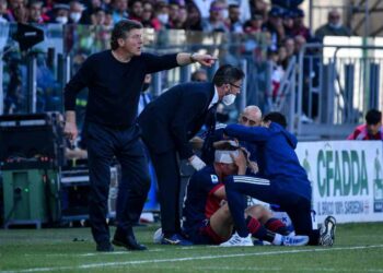 Il Cagliari esonera Mazzarri a tre giornate dalla fine