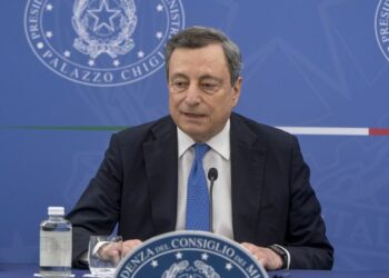 Dl aiuti, Draghi “Misure per proteggere gli italiani”