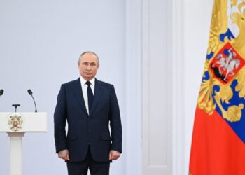 Putin “Combattiamo per la sicurezza e la nostra patria”