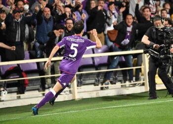 La Fiorentina si rilancia per l’Europa, Roma ko