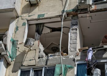 Ucraina, missili colpiscono ancora Odessa