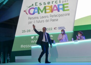 Cisl, Sbarra rieletto segretario generale