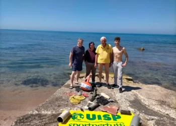 Centro Subacqueo ibleo Ragusa raccoglie dai fondali rifiuti di ogni genere