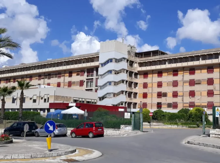 Covid Ragusa, in calo i positivi: morta donna di Scicli