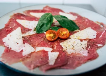 Esempio di menù dieta 900 calorie, schema dieta giorni alterni.