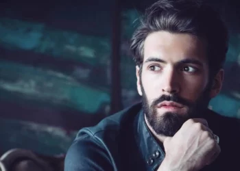 Giovanni Caccamo e Ibla: omaggio a Franco Battiato e Rosa Balistreri