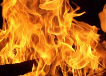 Incendio in una tomba al cimitero di Pozzallo: forse di natura dolosa