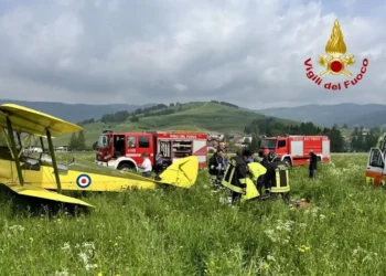 Pilota aereo colpito da infarto riesce ad atterrare e muore