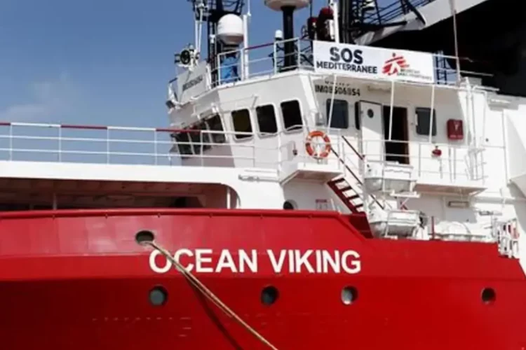 Pozzallo, sbarco di altri 294 migranti