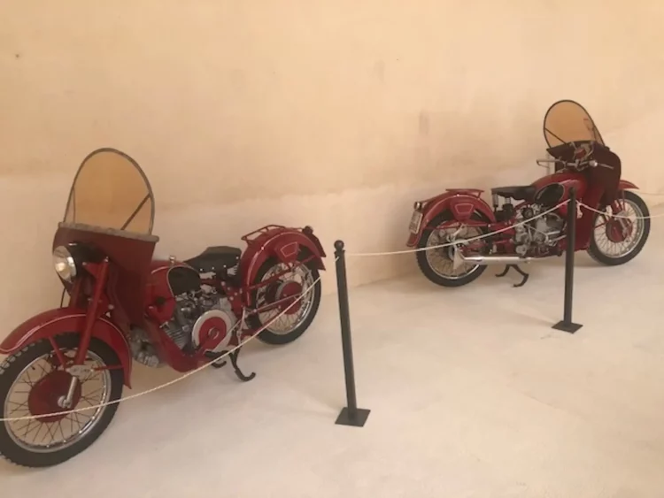 Restaurate a Modica due Moto Guzzi storiche