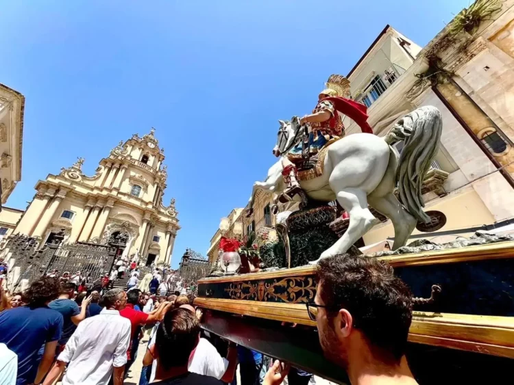 Momento storico questa mattina a Ragusa