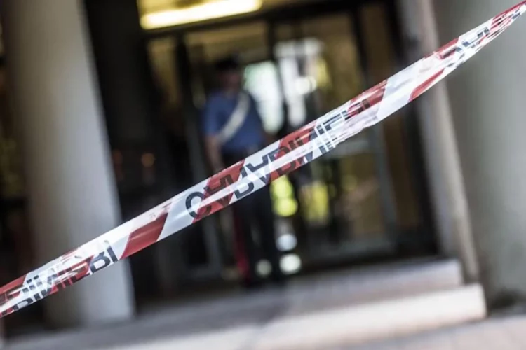 Tentato femminicidio a Padova, grave una donna