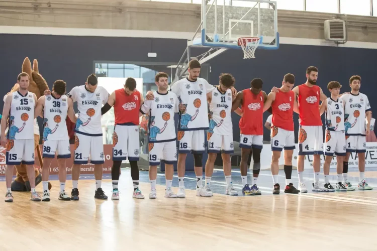 Virtus Kleb Ragusa cede solo nel finale con Ancona