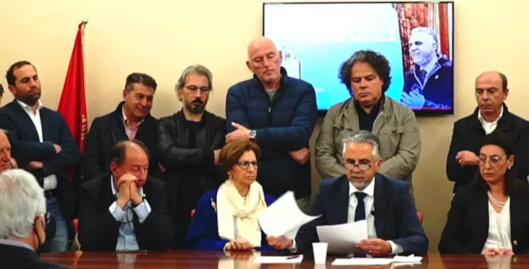 Modica, il "sindaco di tutti" Ignazio Abbate si è dimesso