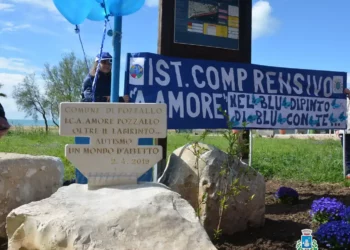 Atto vandalico a Pozzallo, distrutta targa autismo