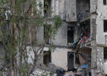 Guerra in Ucraina al centesimo giorno e si continua a combattere