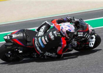 Pole per Aleix Espargaro in Catalogna davanti a Bagnaia