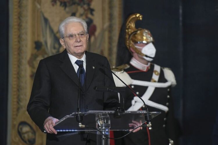 Ucraina, Mattarella “Italia impegnata ad assicurare pace e sicurezza”