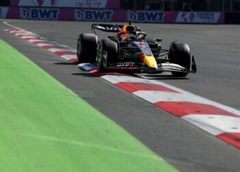 Doppietta Red Bull in Azerbaijan, Verstappen precede Perez