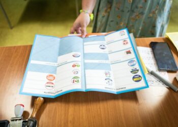 Exit poll, il centrodestra verso la vittoria al primo turno con Lagalla e Bucci a Palermo e Genova