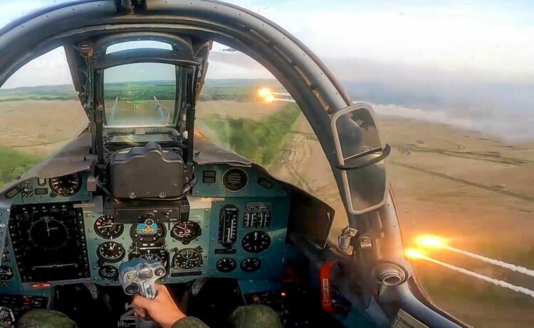 Bombardamenti senza fine in Ucraina, nuovi passi di avvicinamento a Unione Europea