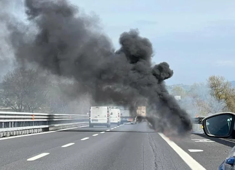 incendio autostrada