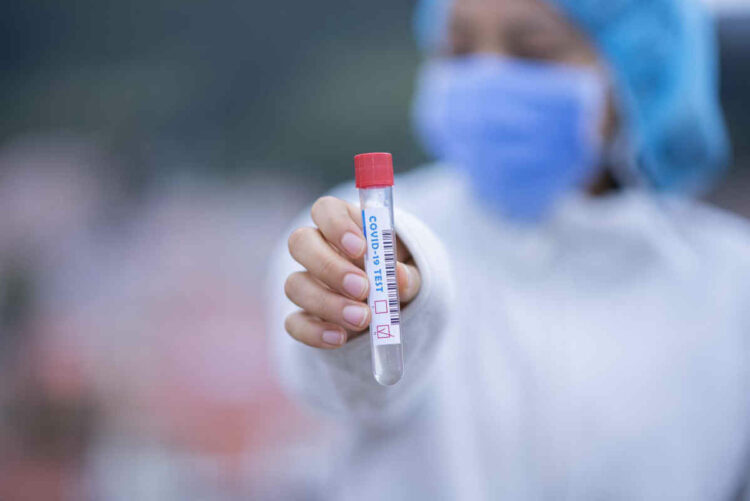 Covid Ragusa, 3270 positivi e 2 morti: una donna di Scicli e un uomo di Ragusa