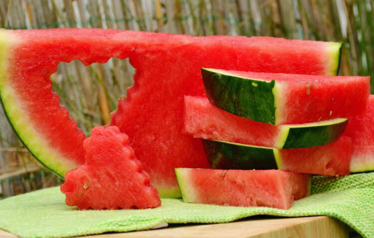 Dieta dell'anguria per dimagrire subito: calorie e menu