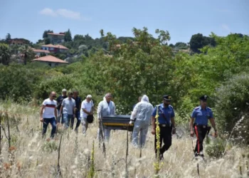 Elena Del Pozzo uccisa con un coltello da cucina e poi nascosta sotto terra