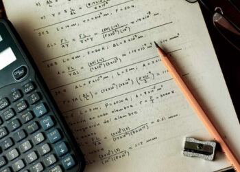 Esami di maturità, vietati cellulari si a calcolatrici