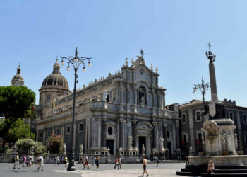 I funerali della piccola Elena Del Pozzo a Catania: uccisa con 11 coltellate