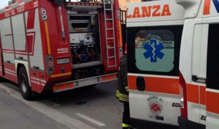 Incidente a Chiaramonte Gulfi, scontro tra due auto
