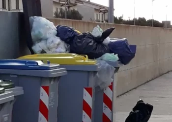 Modica, sospensione raccolta secco non riciclabile