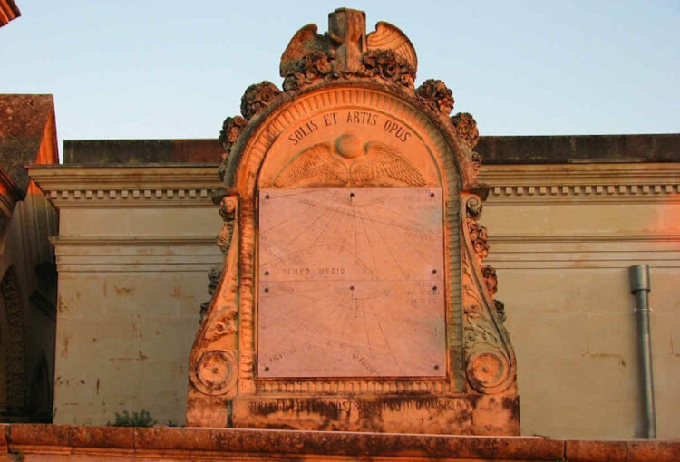 L'orologio solare a doppio quadrante di Palazzolo Acreide: lo studio