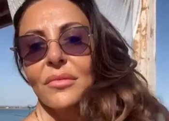 Sabrina Ferilli in vacanza a Noto