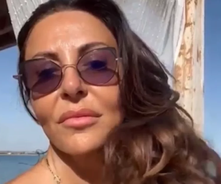 Sabrina Ferilli in vacanza a Noto
