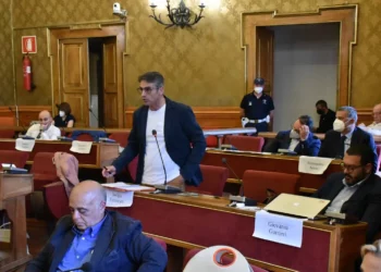 Ragusa sulla perdurante chiusura della Pediatria un attacco molto duro del capogruppo m5 Firrincieli al presidente Ilardo