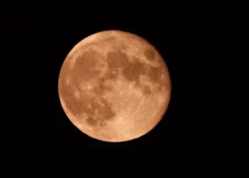 Stasera è la notte della Luna delle fragole: ecco cos'è