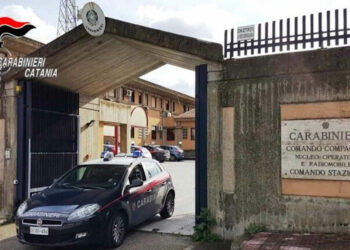 Va dai carabinieri con auto rubata: arrestato