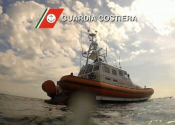 Cadavere ritrovato in mare nel ragusano