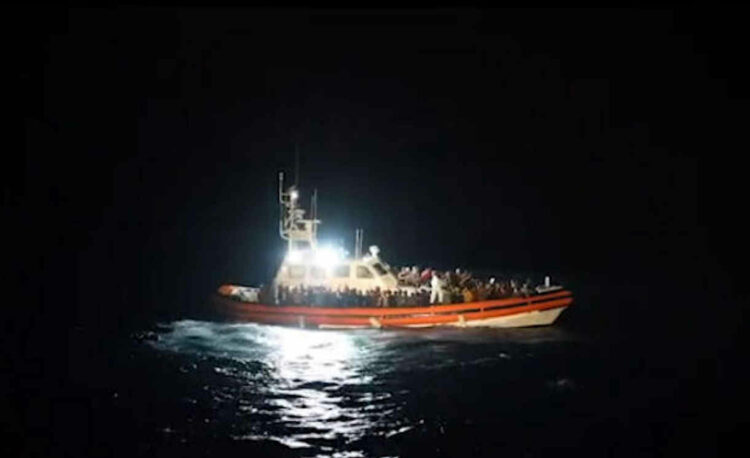 Migranti, 3 nuovi sbarchi a Lampedusa