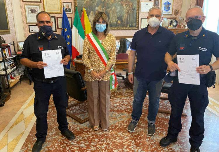 Modica, encomio ufficiale a due Vigili Urbani