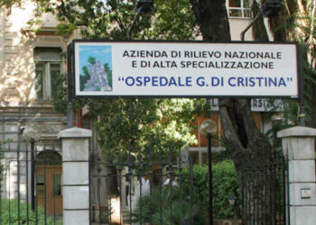 Un bimbo di 9 anni è stato trasportato dai sanitari del 118 in coma all'ospedale pediatrico Di Cristina di Palermo dopo aver ingerito metadone.