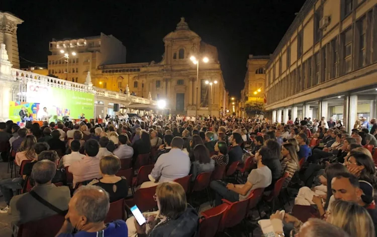 La festa dei libri invade piazze e vie di Ragusa