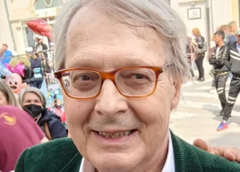 Vittorio Sgarbi a Scicli per la mostra di Giorgio Modica